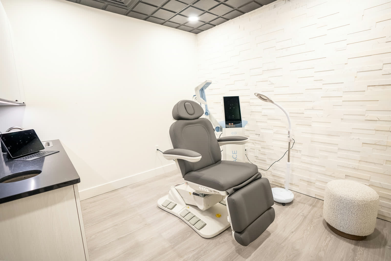 Icon Aesthetics private treatment suite
